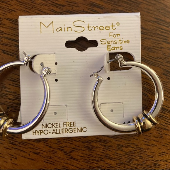 Main Street for sensitive ears nickels free pierced earrings - Picture 3 of 3